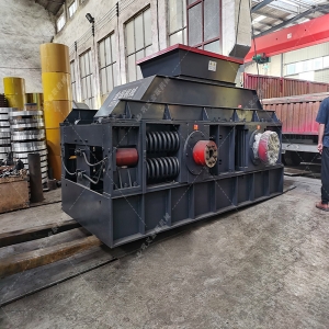 2PG400X400小型對輥破碎機發貨圖片_發往山東鄹平_破碎焦炭