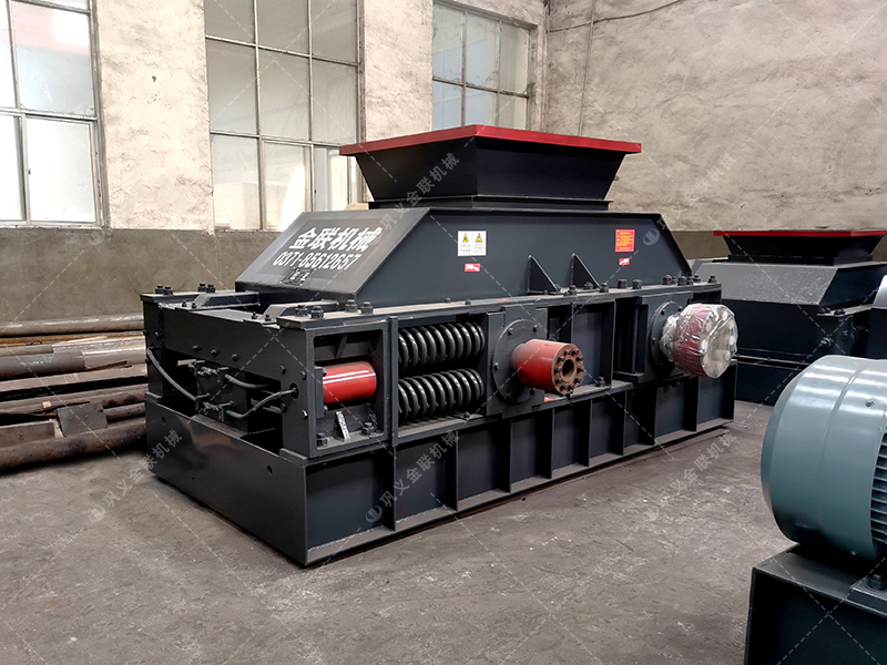 1200x800型直連式對(duì)輥破碎機(jī)發(fā)貨圖片 1200x800型直連式對(duì)輥破碎機(jī)發(fā)貨圖片