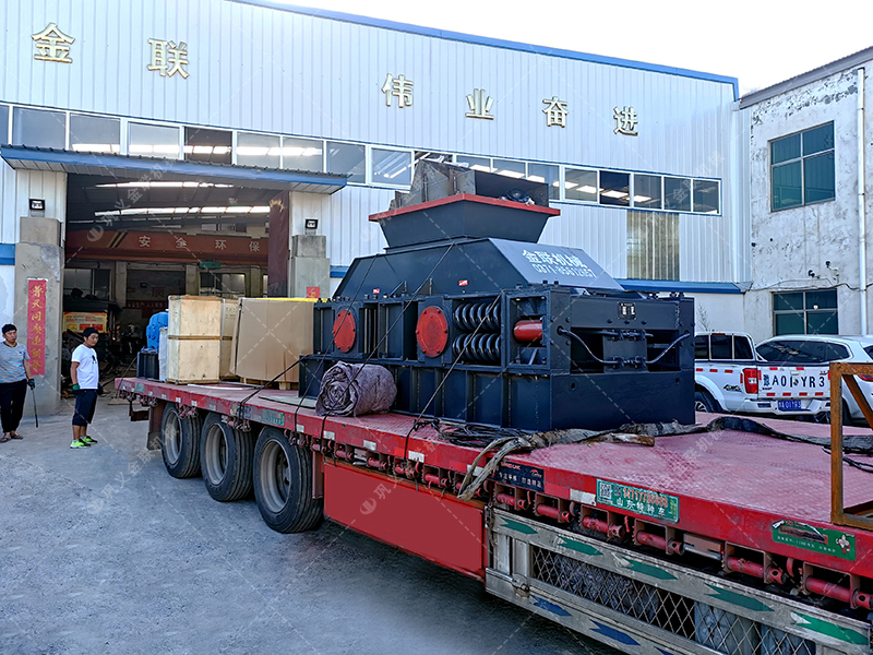 2PG1200x800半自動液壓對輥破碎機(jī) 大型破碎機(jī)發(fā)貨 2PG1200x800半自動液壓對輥破碎機(jī) 大型破碎機(jī)發(fā)貨