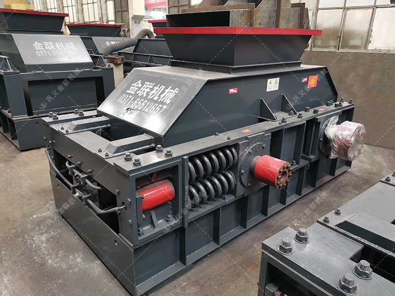 2PG1007中大型對輥式破碎機(jī)發(fā)貨圖片 2PG1007中大型對輥式破碎機(jī)發(fā)貨圖片