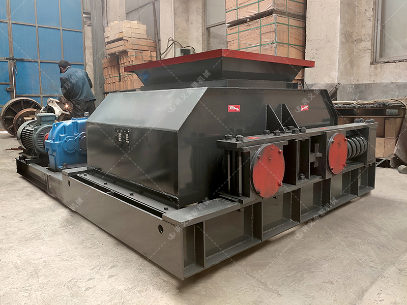 600X900雙齒輥破碎機發貨圖片_發往安徽淮南_破碎煤矸石