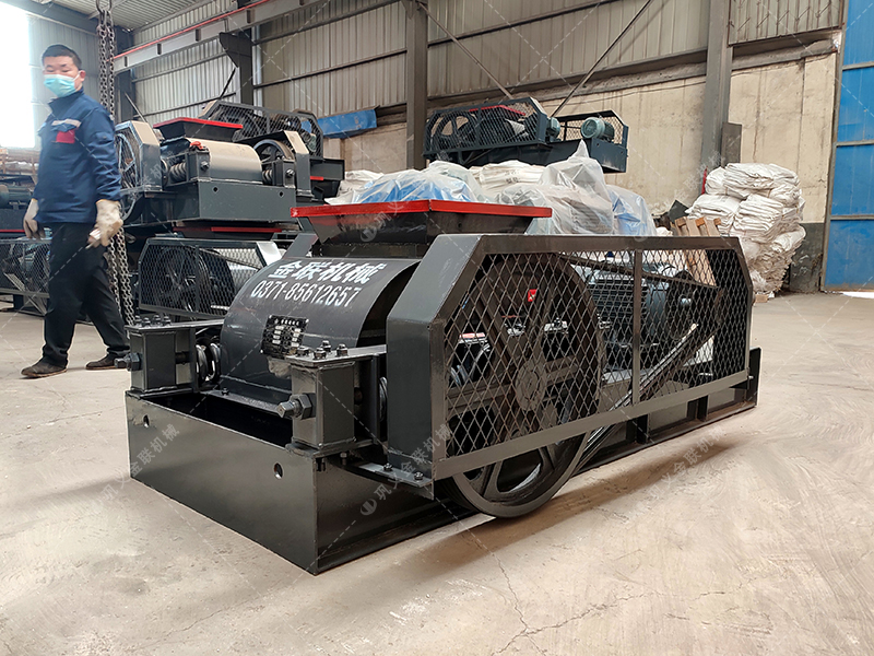 2PGC400X250雙齒輥破碎機發貨圖片_發往安徽蚌埠_破碎玻璃