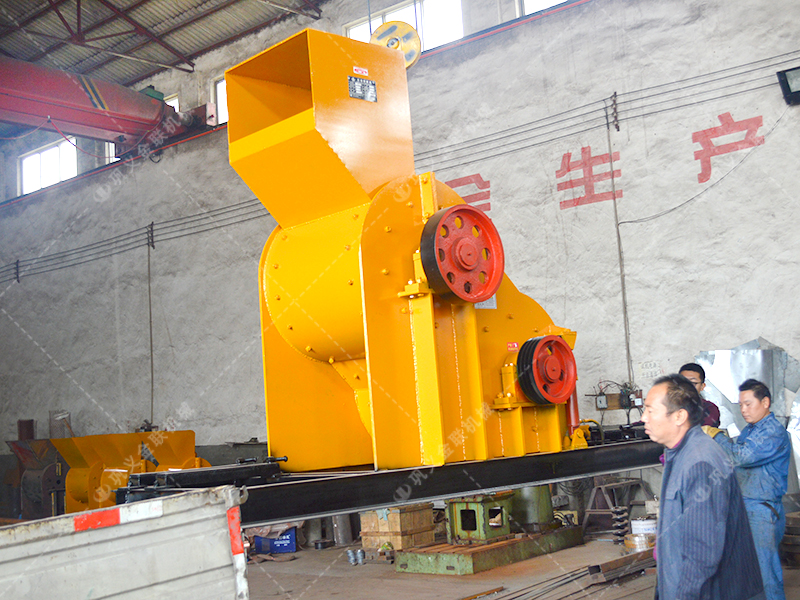 兩臺800X800雙級粉碎機發(fā)貨圖片_發(fā)往廣西南寧_破碎鐵礦石 兩臺800X800雙級粉碎機發(fā)貨圖片_發(fā)往廣西南寧_破碎鐵礦石