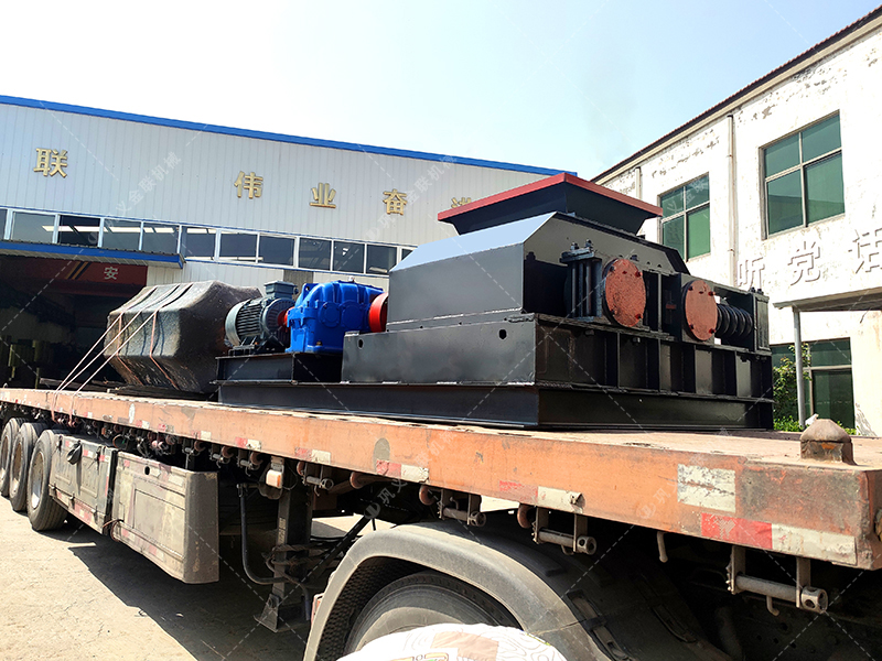 2PG500X750對輥破碎機發(fā)貨圖片_發(fā)往廣東佛山_破碎石英砂 2PG500X750對輥破碎機發(fā)貨圖片_發(fā)往廣東佛山_破碎石英砂