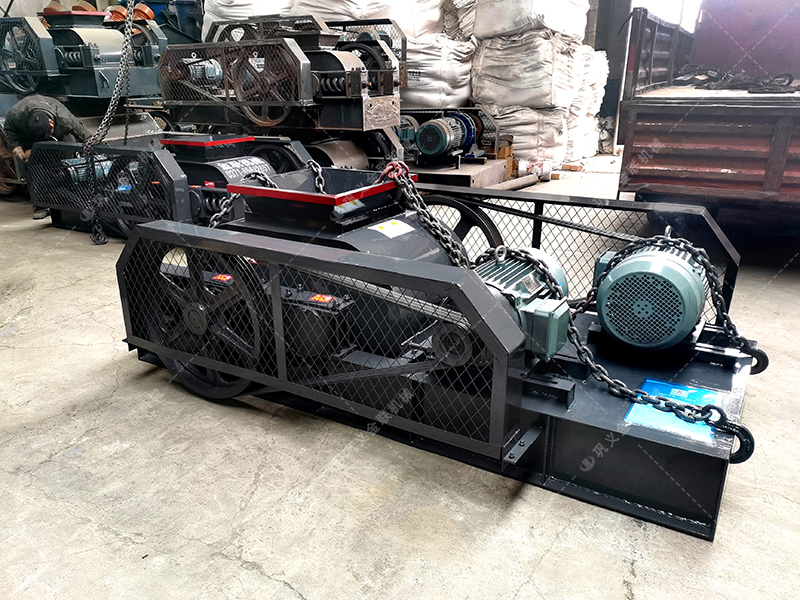 小型對(duì)輥機(jī)和雙齒輥發(fā)貨圖片_發(fā)往河南登封_破碎保溫陶瓷 小型對(duì)輥機(jī)和雙齒輥發(fā)貨圖片_發(fā)往河南登封_破碎保溫陶瓷