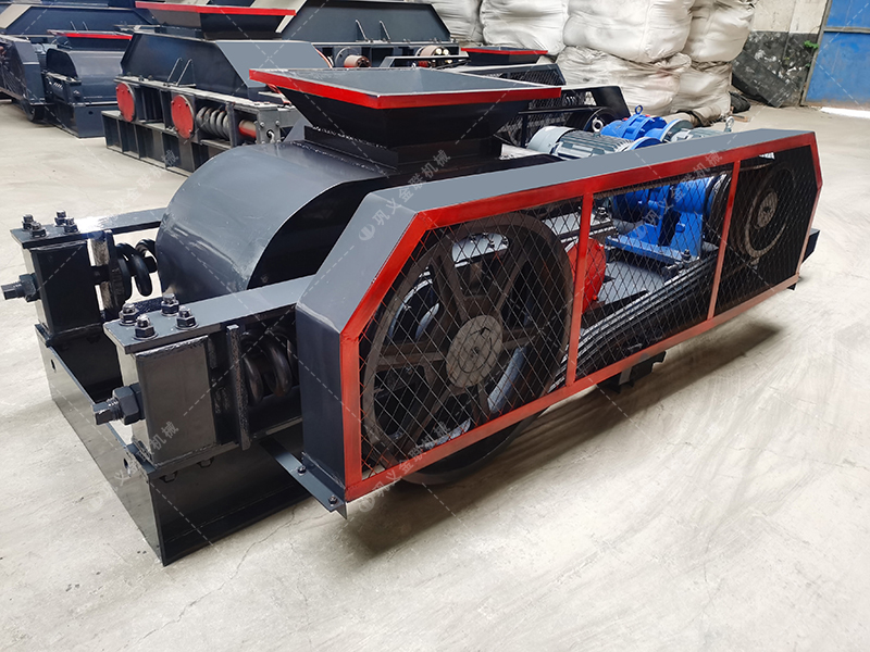 2PG610X400對(duì)輥破碎機(jī)發(fā)貨圖片_發(fā)往河北石家莊_破碎石灰石 2PG610X400對(duì)輥破碎機(jī)發(fā)貨圖片_發(fā)往河北石家莊_破碎石灰石