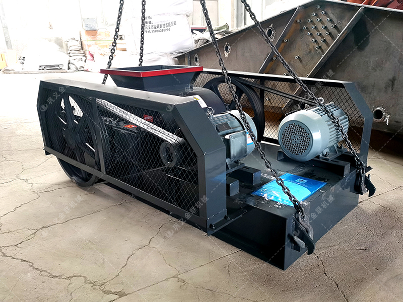 2PG610X400對輥破碎機發貨圖片_發往湖北十堰_破碎鵝卵石 2PG610X400對輥破碎機發貨圖片_發往湖北十堰_破碎鵝卵石