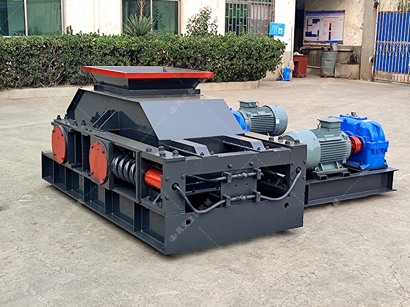 2PG800X600對輥破碎機(jī)發(fā)貨圖片_發(fā)往重慶_鵝卵石制砂