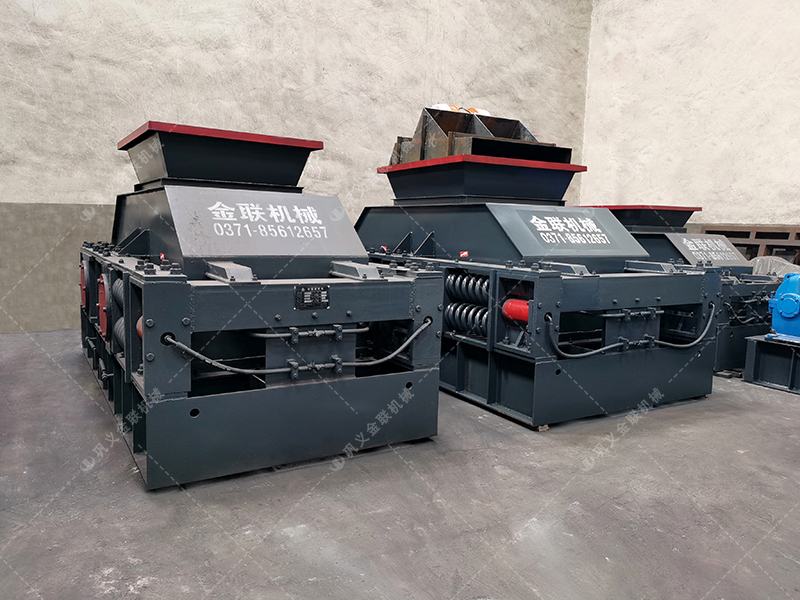 2PG1000X700對輥破碎機(jī)發(fā)貨圖片_發(fā)往湖北恩施_鵝卵石制砂 2PG1000X700對輥破碎機(jī)發(fā)貨圖片_發(fā)往湖北恩施_鵝卵石制砂