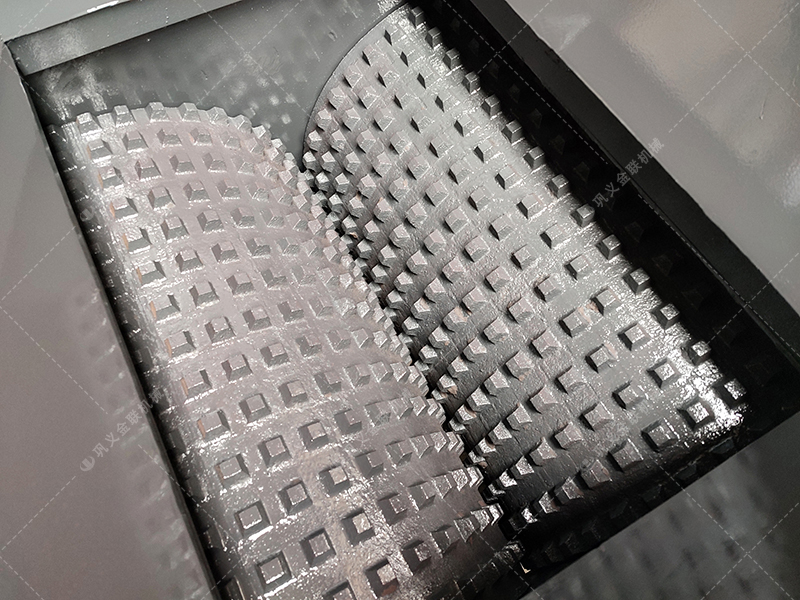 煤炭雙齒輥破碎機能破碎陶瓷嗎?每小時產(chǎn)量多大? 煤炭雙齒輥破碎機能破碎陶瓷嗎?每小時產(chǎn)量多大?